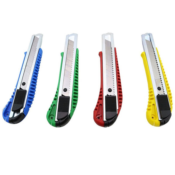 Bion Maket Bıçağı Metal Yataklı No:18 9312 - 24'lü Paket